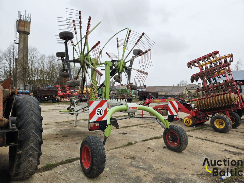 Claas Liner 2600 - Pöyhin: kuva Claas Liner 2600 - Pöyhin Claas Liner 2600 - Pöyhin: kuva Claas Liner 2600 - Pöyhin