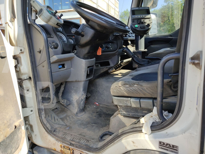 DAF LF45.160 - Lakaisuauto: kuva DAF LF45.160 - Lakaisuauto DAF LF45.160 - Lakaisuauto: kuva DAF LF45.160 - Lakaisuauto