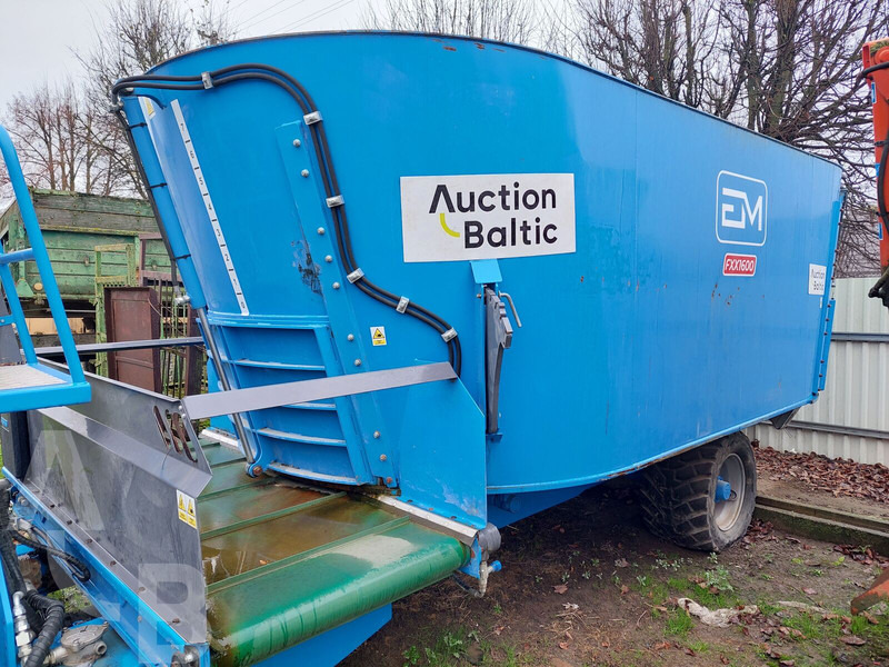 EUROMILK FXX 1600 - Karjatalouskone: kuva EUROMILK FXX 1600 - Karjatalouskone EUROMILK FXX 1600 - Karjatalouskone: kuva EUROMILK FXX 1600 - Karjatalouskone