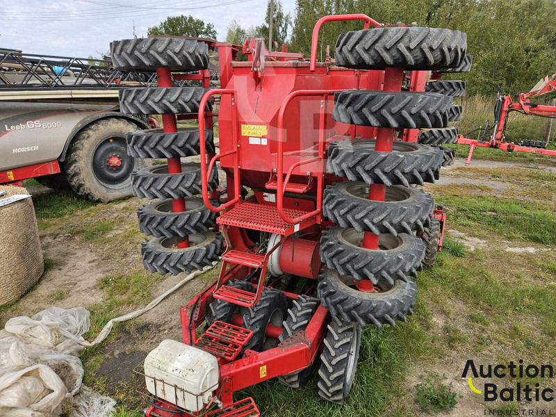 Horsch Pronto 6 DC - Kylvölannoitin: kuva Horsch Pronto 6 DC - Kylvölannoitin Horsch Pronto 6 DC - Kylvölannoitin: kuva Horsch Pronto 6 DC - Kylvölannoitin