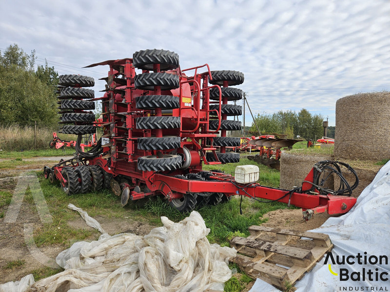 Horsch Pronto 6 DC - Kylvölannoitin: kuva Horsch Pronto 6 DC - Kylvölannoitin Horsch Pronto 6 DC - Kylvölannoitin: kuva Horsch Pronto 6 DC - Kylvölannoitin