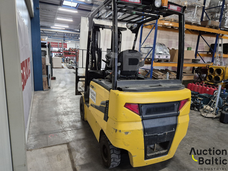 Hyundai 30B-9 - Sähkötrukki: kuva Hyundai 30B-9 - Sähkötrukki Hyundai 30B-9 - Sähkötrukki: kuva Hyundai 30B-9 - Sähkötrukki