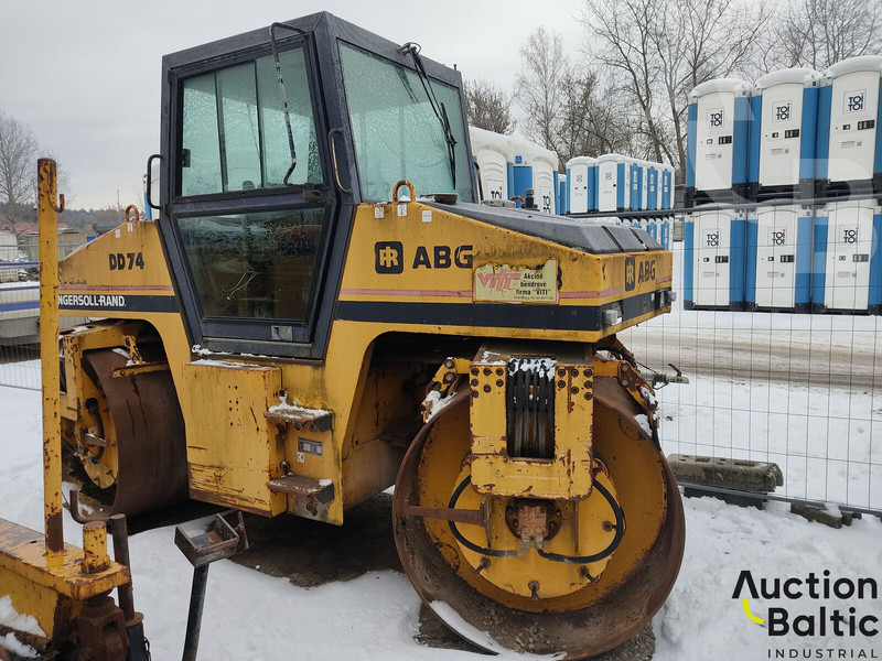 Ingersoll Rand DD74 - Jyrä: kuva Ingersoll Rand DD74 - Jyrä Ingersoll Rand DD74 - Jyrä: kuva Ingersoll Rand DD74 - Jyrä