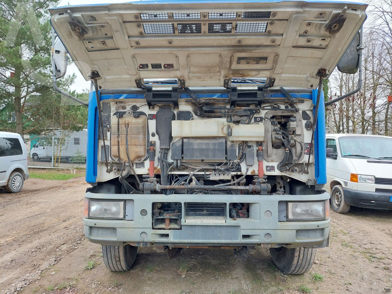 Iveco 180E18 - Lava-kuorma-auto, Nosturiauto: kuva Iveco 180E18 - Lava-kuorma-auto, Nosturiauto Iveco 180E18 - Lava-kuorma-auto, Nosturiauto: kuva Iveco 180E18 - Lava-kuorma-auto, Nosturiauto