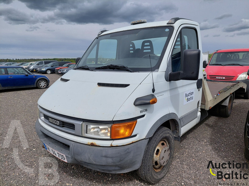 Iveco 35C 13 - Hinausauto: kuva Iveco 35C 13 - Hinausauto Iveco 35C 13 - Hinausauto: kuva Iveco 35C 13 - Hinausauto