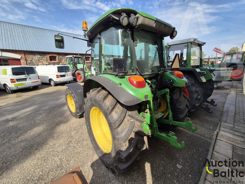 John Deere 5820 - Traktori: kuva John Deere 5820 - Traktori John Deere 5820 - Traktori: kuva John Deere 5820 - Traktori