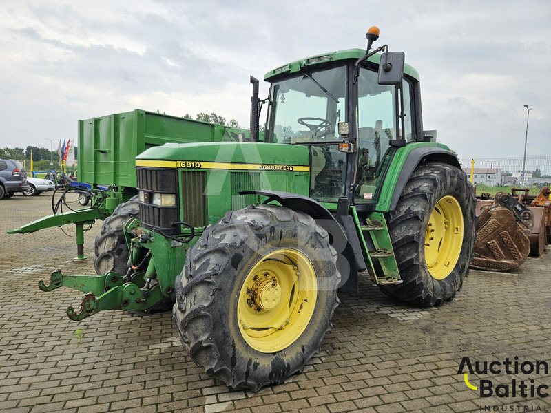 John Deere 6810 - Traktori: kuva John Deere 6810 - Traktori John Deere 6810 - Traktori: kuva John Deere 6810 - Traktori