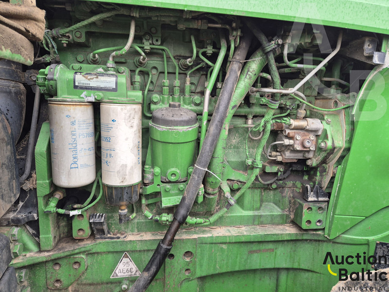 Traktori John Deere 7280 R: kuva Traktori John Deere 7280 R