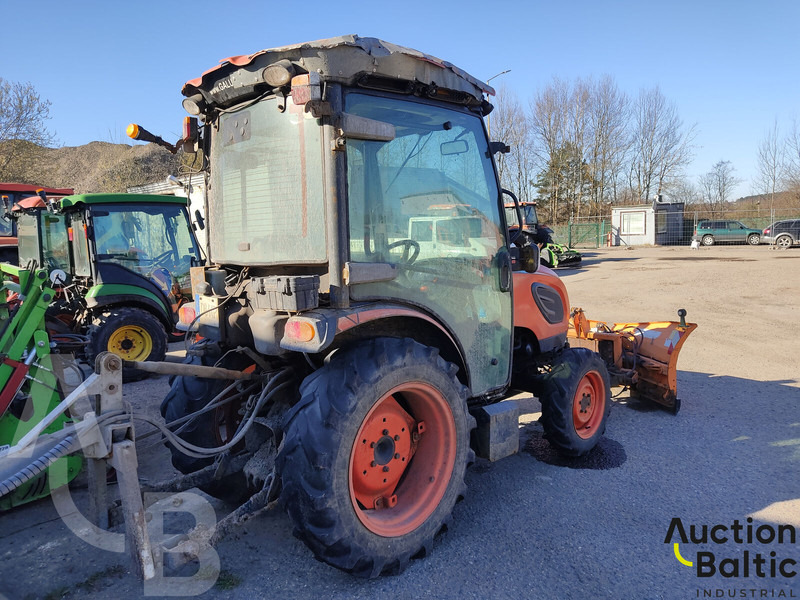 KIOTI CK 4010 - Traktori: kuva KIOTI CK 4010 - Traktori KIOTI CK 4010 - Traktori: kuva KIOTI CK 4010 - Traktori