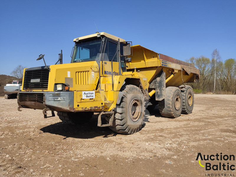 Komatsu HM400 - Nivelkippiauto: kuva Komatsu HM400 - Nivelkippiauto Komatsu HM400 - Nivelkippiauto: kuva Komatsu HM400 - Nivelkippiauto