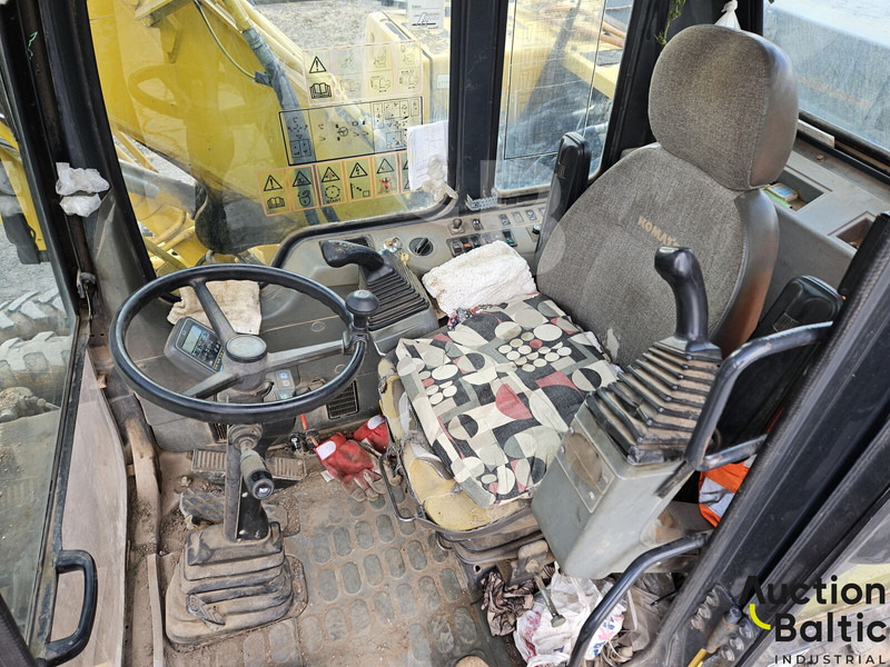 Komatsu PW130ES-6K - Pyöräalustainen kaivinkone: kuva Komatsu PW130ES-6K - Pyöräalustainen kaivinkone Komatsu PW130ES-6K - Pyöräalustainen kaivinkone: kuva Komatsu PW130ES-6K - Pyöräalustainen kaivinkone