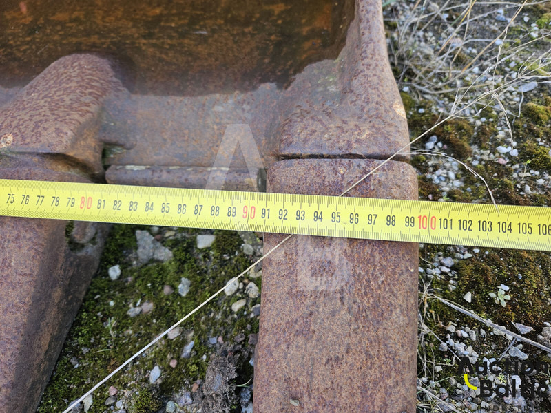 Pyöräalustainen kaivinkone Komatsu PW130ES-6K: kuva Pyöräalustainen kaivinkone Komatsu PW130ES-6K