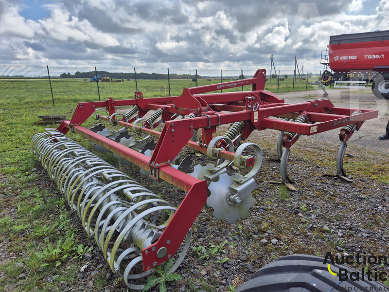 Kongskilde DF 4000 - Kultivaattori: kuva Kongskilde DF 4000 - Kultivaattori Kongskilde DF 4000 - Kultivaattori: kuva Kongskilde DF 4000 - Kultivaattori