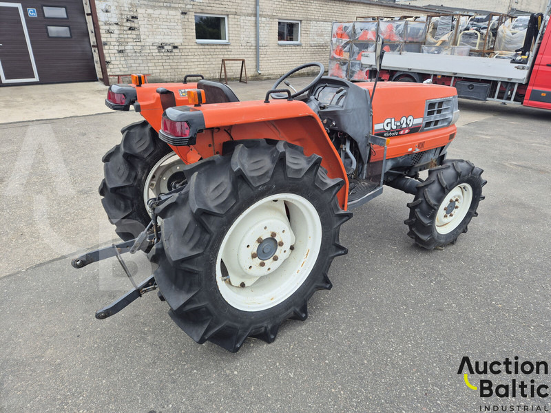 Kubota GL 29 - Traktori: kuva Kubota GL 29 - Traktori Kubota GL 29 - Traktori: kuva Kubota GL 29 - Traktori