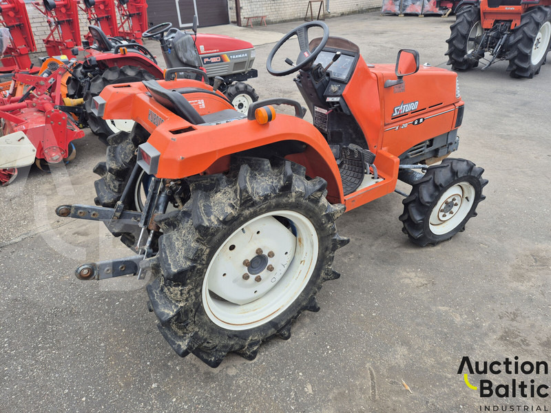 Kubota X 20 DT - Traktori: kuva Kubota X 20 DT - Traktori Kubota X 20 DT - Traktori: kuva Kubota X 20 DT - Traktori