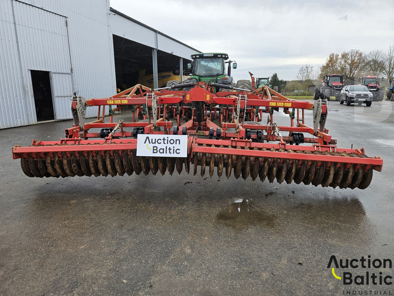 Kverneland CTC527 - Lautasäes: kuva Kverneland CTC527 - Lautasäes Kverneland CTC527 - Lautasäes: kuva Kverneland CTC527 - Lautasäes