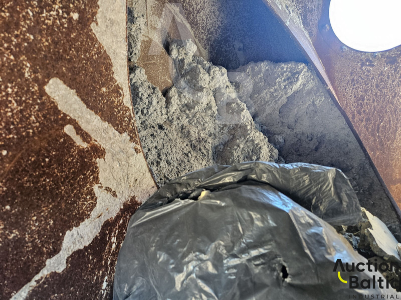 Betoniauto LE CINENA UOPLYST: kuva Betoniauto LE CINENA UOPLYST