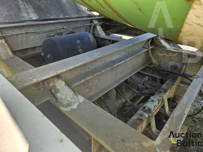 Betoniauto LE CINENA UOPLYST: kuva Betoniauto LE CINENA UOPLYST