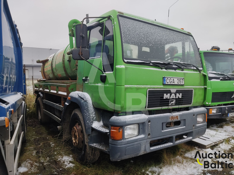 MAN 15.163 - Puhtaanpitoauto: kuva MAN 15.163 - Puhtaanpitoauto MAN 15.163 - Puhtaanpitoauto: kuva MAN 15.163 - Puhtaanpitoauto