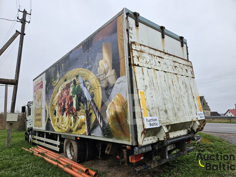 MAN 18.285 - Refrigeraattori kuorma-auto: kuva MAN 18.285 - Refrigeraattori kuorma-auto MAN 18.285 - Refrigeraattori kuorma-auto: kuva MAN 18.285 - Refrigeraattori kuorma-auto