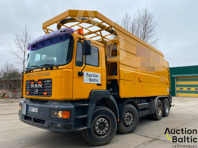 MAN T46 - Puhtaanpitoauto: kuva MAN T46 - Puhtaanpitoauto MAN T46 - Puhtaanpitoauto: kuva MAN T46 - Puhtaanpitoauto