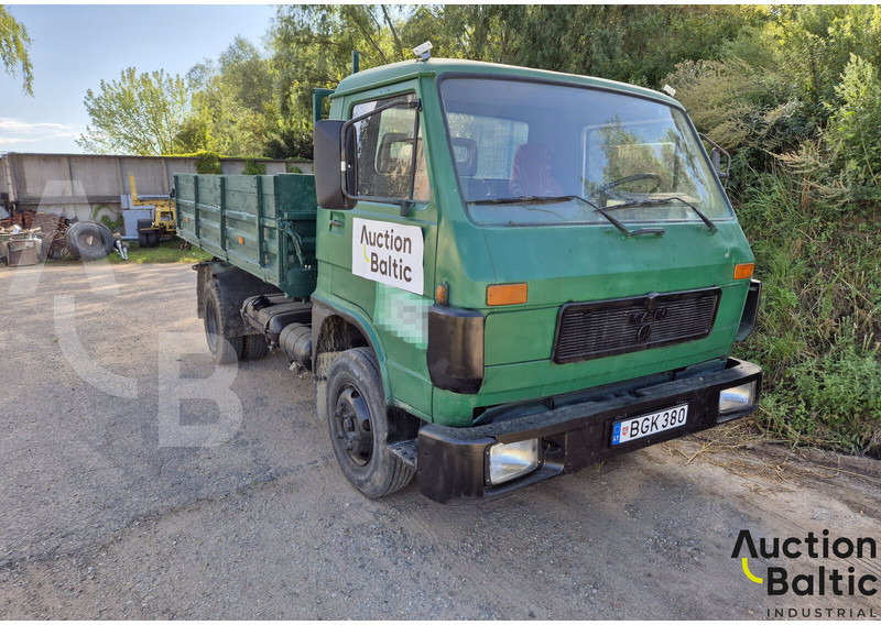 MAN VW-MAN 8.150 - Kippiauto kuorma-auto: kuva MAN VW-MAN 8.150 - Kippiauto kuorma-auto MAN VW-MAN 8.150 - Kippiauto kuorma-auto: kuva MAN VW-MAN 8.150 - Kippiauto kuorma-auto