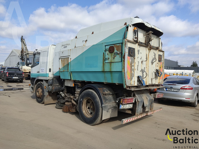 Mercedes-Benz 1517 - Lakaisuauto: kuva Mercedes-Benz 1517 - Lakaisuauto Mercedes-Benz 1517 - Lakaisuauto: kuva Mercedes-Benz 1517 - Lakaisuauto