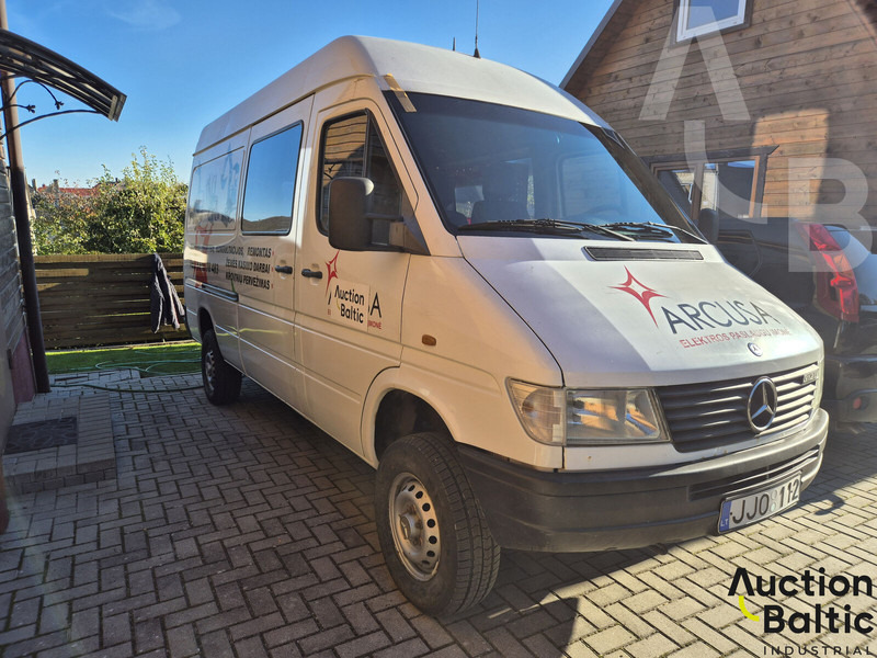 Mercedes-Benz 300-serie 312 D - Pakettiauto: kuva Mercedes-Benz 300-serie 312 D - Pakettiauto Mercedes-Benz 300-serie 312 D - Pakettiauto: kuva Mercedes-Benz 300-serie 312 D - Pakettiauto