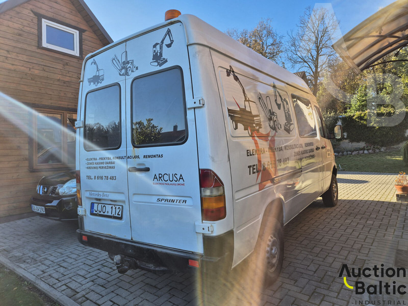 Mercedes-Benz 300-serie 312 D - Pakettiauto: kuva Mercedes-Benz 300-serie 312 D - Pakettiauto Mercedes-Benz 300-serie 312 D - Pakettiauto: kuva Mercedes-Benz 300-serie 312 D - Pakettiauto