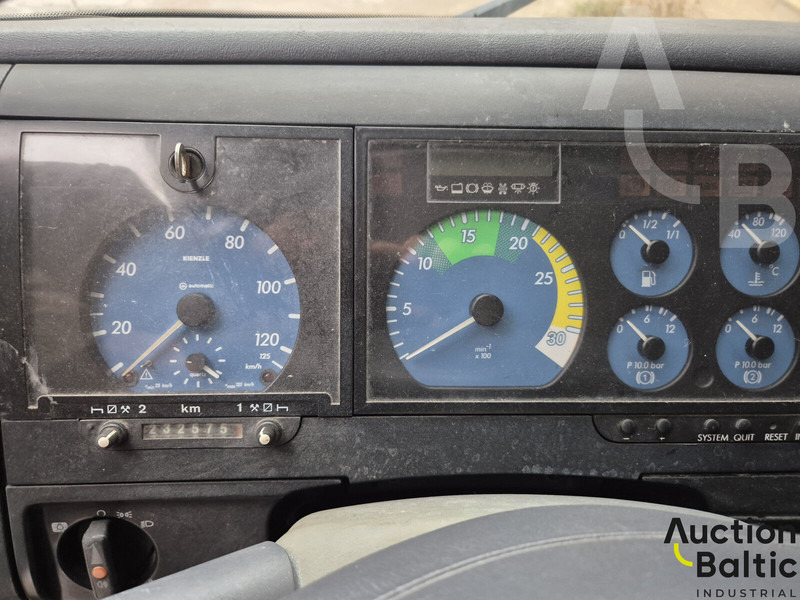 Mercedes-Benz 817 L - Pressukapelli kuorma-auto: kuva Mercedes-Benz 817 L - Pressukapelli kuorma-auto Mercedes-Benz 817 L - Pressukapelli kuorma-auto: kuva Mercedes-Benz 817 L - Pressukapelli kuorma-auto