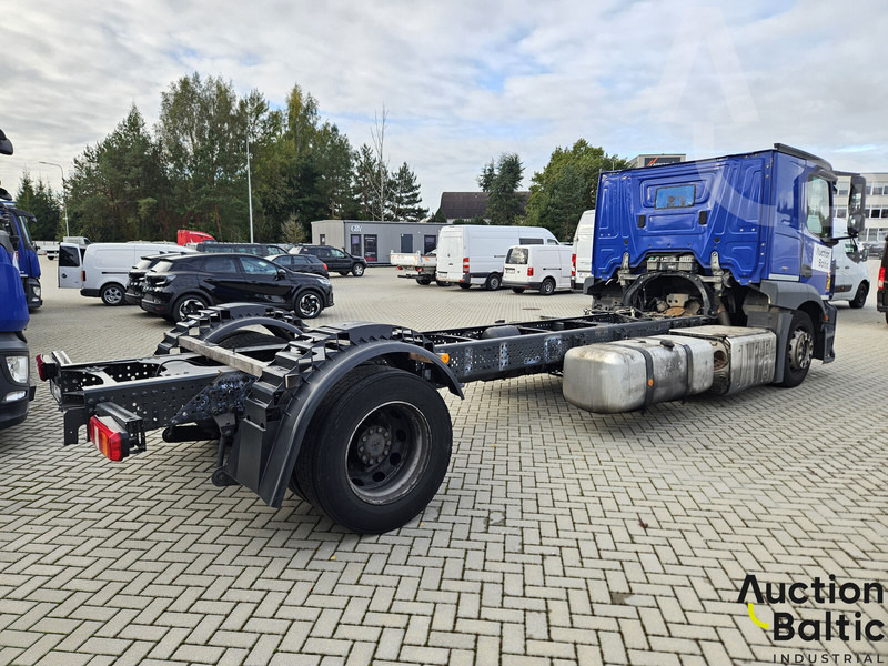 Mercedes-Benz Actros 1843 - Kuorma-auto alusta: kuva Mercedes-Benz Actros 1843 - Kuorma-auto alusta Mercedes-Benz Actros 1843 - Kuorma-auto alusta: kuva Mercedes-Benz Actros 1843 - Kuorma-auto alusta
