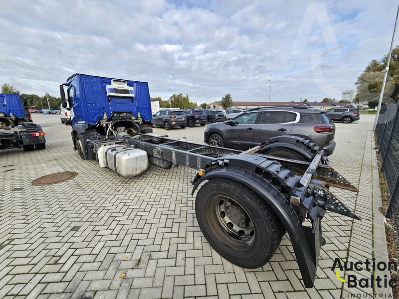 Mercedes-Benz Actros 1843 - Kuorma-auto alusta: kuva Mercedes-Benz Actros 1843 - Kuorma-auto alusta Mercedes-Benz Actros 1843 - Kuorma-auto alusta: kuva Mercedes-Benz Actros 1843 - Kuorma-auto alusta