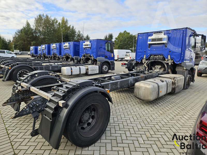 Mercedes-Benz Actros 1843 - Kuorma-auto alusta: kuva Mercedes-Benz Actros 1843 - Kuorma-auto alusta Mercedes-Benz Actros 1843 - Kuorma-auto alusta: kuva Mercedes-Benz Actros 1843 - Kuorma-auto alusta