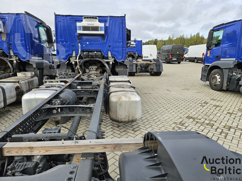 Mercedes-Benz Actros 1843 - Kuorma-auto alusta: kuva Mercedes-Benz Actros 1843 - Kuorma-auto alusta Mercedes-Benz Actros 1843 - Kuorma-auto alusta: kuva Mercedes-Benz Actros 1843 - Kuorma-auto alusta