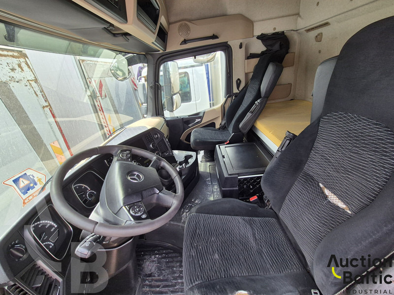 Mercedes-Benz Actros 2551 - Umpikori kuorma-auto: kuva Mercedes-Benz Actros 2551 - Umpikori kuorma-auto Mercedes-Benz Actros 2551 - Umpikori kuorma-auto: kuva Mercedes-Benz Actros 2551 - Umpikori kuorma-auto