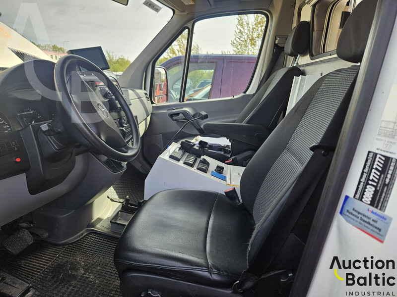 Mercedes-Benz Sprinter - Ambulanssi: kuva Mercedes-Benz Sprinter - Ambulanssi Mercedes-Benz Sprinter - Ambulanssi: kuva Mercedes-Benz Sprinter - Ambulanssi