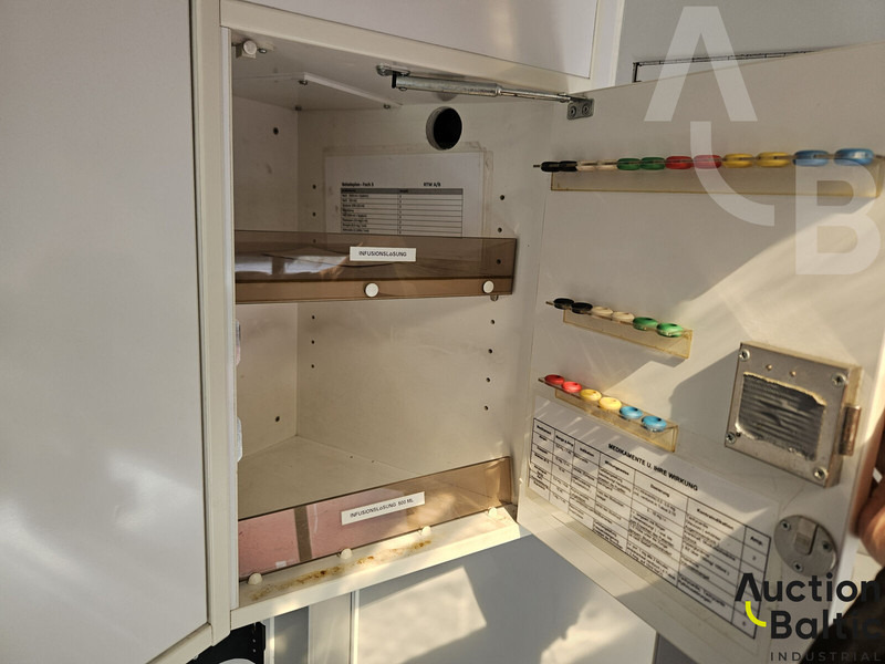 Ambulanssi Mercedes-Benz Sprinter: kuva Ambulanssi Mercedes-Benz Sprinter