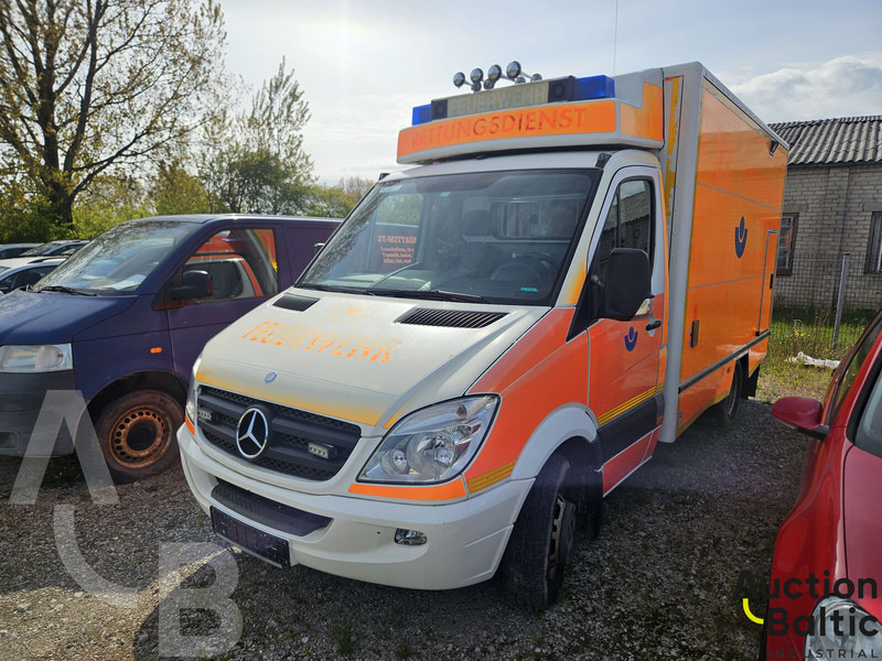 Mercedes-Benz Sprinter - Ambulanssi: kuva Mercedes-Benz Sprinter - Ambulanssi Mercedes-Benz Sprinter - Ambulanssi: kuva Mercedes-Benz Sprinter - Ambulanssi