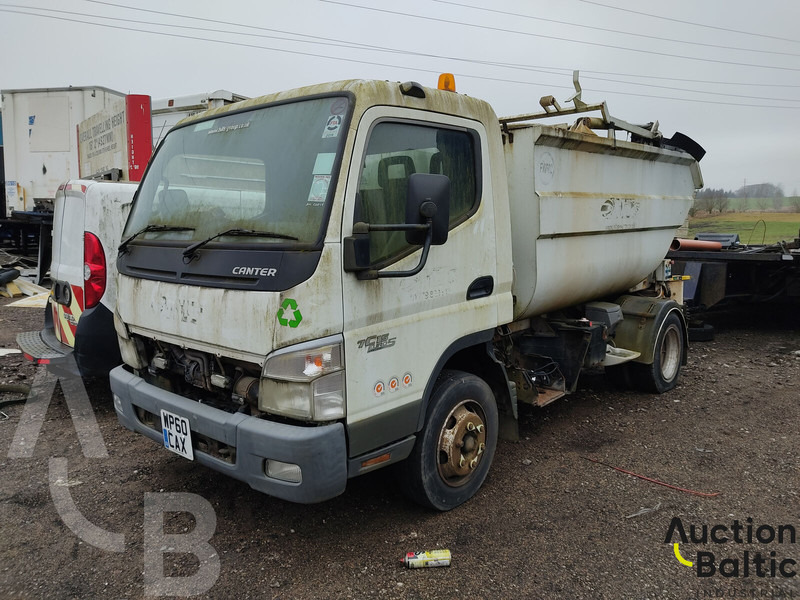 Mitsubishi Fuso - Roska-auto: kuva Mitsubishi Fuso - Roska-auto Mitsubishi Fuso - Roska-auto: kuva Mitsubishi Fuso - Roska-auto