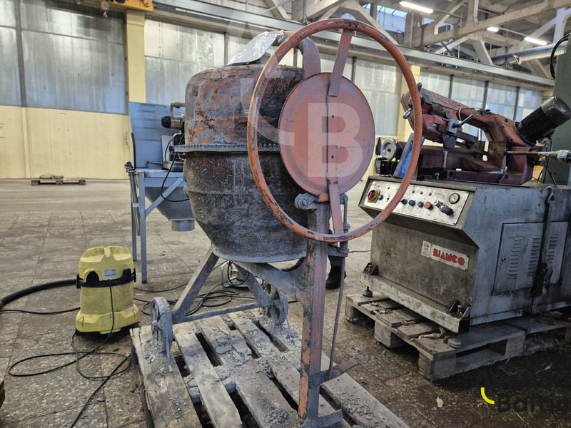 OPTIMIX M 190 E - Betonimylly: kuva OPTIMIX M 190 E - Betonimylly OPTIMIX M 190 E - Betonimylly: kuva OPTIMIX M 190 E - Betonimylly