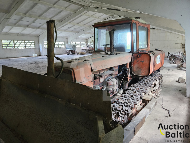 Onbekend DT-75 - Puskutraktori: kuva Onbekend DT-75 - Puskutraktori Onbekend DT-75 - Puskutraktori: kuva Onbekend DT-75 - Puskutraktori