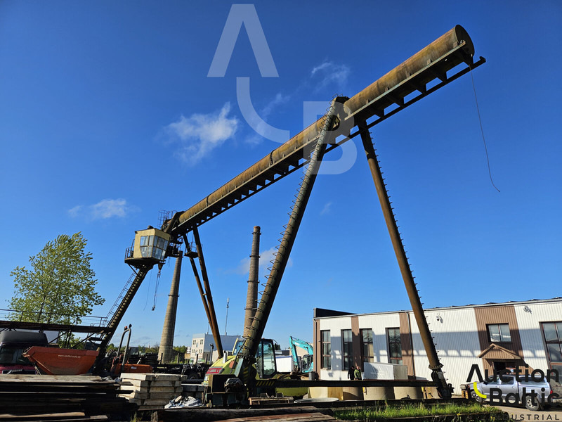 Overhead crane - Nosturi: kuva Overhead crane - Nosturi Overhead crane - Nosturi: kuva Overhead crane - Nosturi