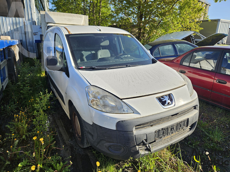 Peugeot Partner - Pieni pakettiauto: kuva Peugeot Partner - Pieni pakettiauto Peugeot Partner - Pieni pakettiauto: kuva Peugeot Partner - Pieni pakettiauto