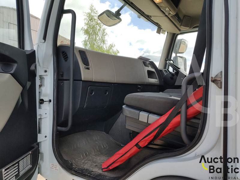 Renault Premium - Kuljetin kuorma-auto: kuva Renault Premium - Kuljetin kuorma-auto Renault Premium - Kuljetin kuorma-auto: kuva Renault Premium - Kuljetin kuorma-auto