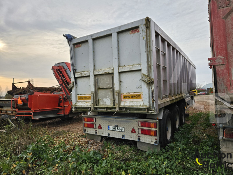 SDC - Pressukapellipuoliperävaunu: kuva SDC - Pressukapellipuoliperävaunu SDC - Pressukapellipuoliperävaunu: kuva SDC - Pressukapellipuoliperävaunu