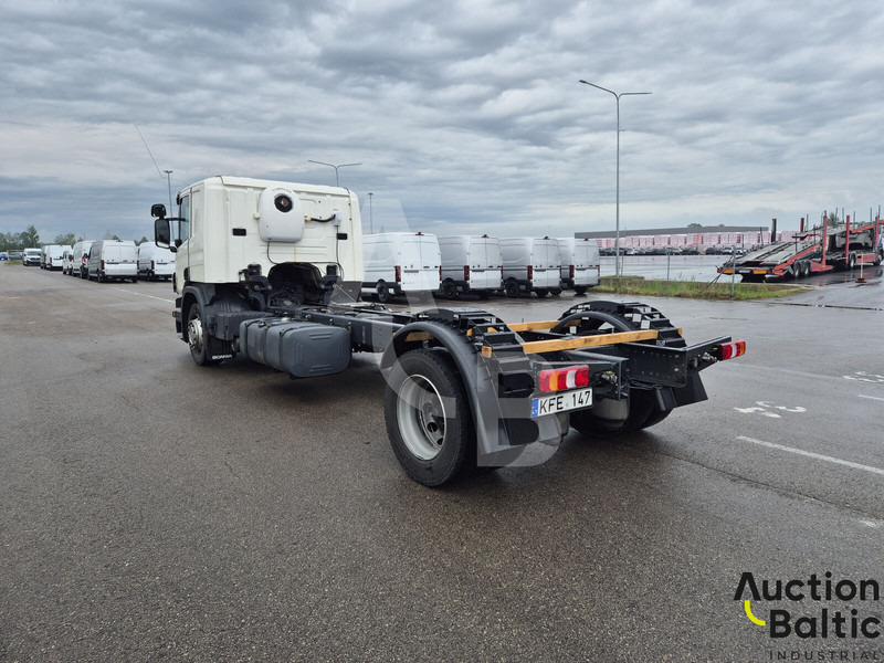 Scania P 450 - Kuorma-auto alusta: kuva Scania P 450 - Kuorma-auto alusta Scania P 450 - Kuorma-auto alusta: kuva Scania P 450 - Kuorma-auto alusta
