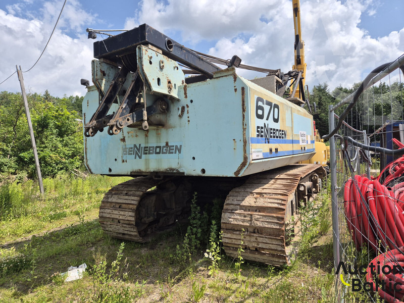 Sennebogen 670R - Telaketjunosturi: kuva Sennebogen 670R - Telaketjunosturi Sennebogen 670R - Telaketjunosturi: kuva Sennebogen 670R - Telaketjunosturi