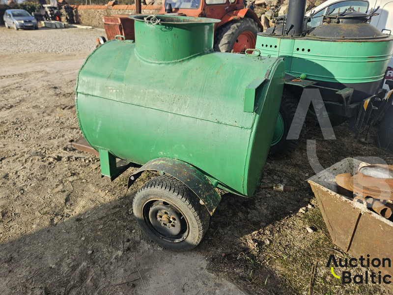 Trailer with tank - Säiliöperävaunu: kuva Trailer with tank - Säiliöperävaunu Trailer with tank - Säiliöperävaunu: kuva Trailer with tank - Säiliöperävaunu