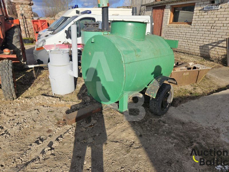 Trailer with tank - Säiliöperävaunu: kuva Trailer with tank - Säiliöperävaunu Trailer with tank - Säiliöperävaunu: kuva Trailer with tank - Säiliöperävaunu