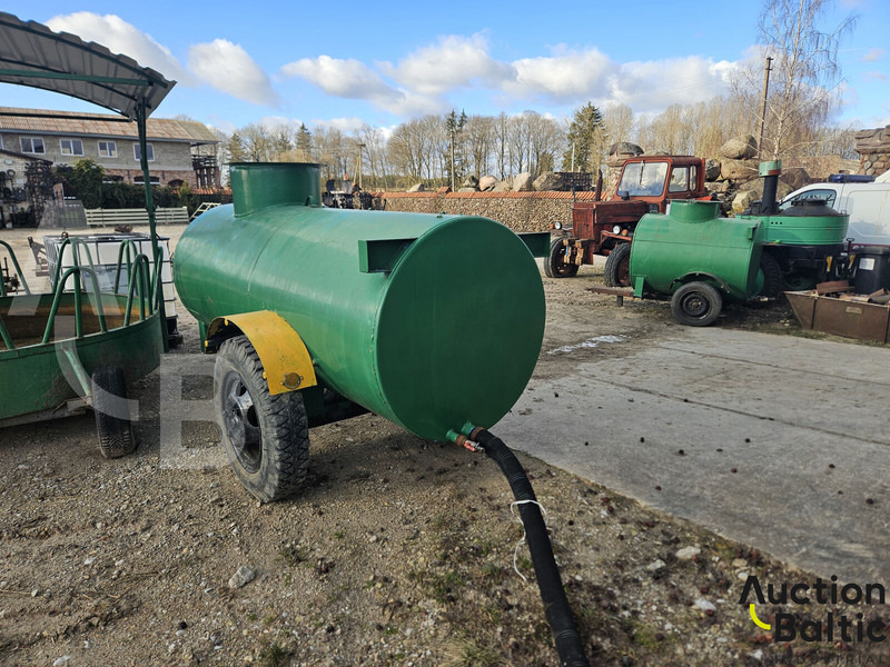 Trailer with tank - Säiliöperävaunu: kuva Trailer with tank - Säiliöperävaunu Trailer with tank - Säiliöperävaunu: kuva Trailer with tank - Säiliöperävaunu